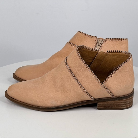 Lucky Brand Booties Beige Leather Ankle Boots Western Cowgirl Boho Cottage 6.5 - Picture 3 of 17